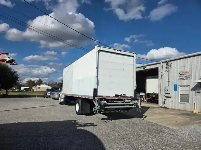 2018 FREIGHTLINER/MERCEDES M2 106