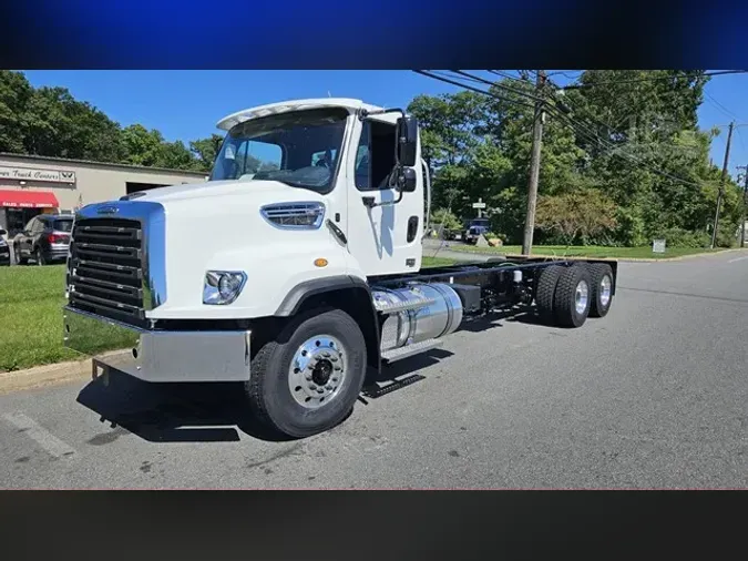 2025 FREIGHTLINER 114SD PLUS