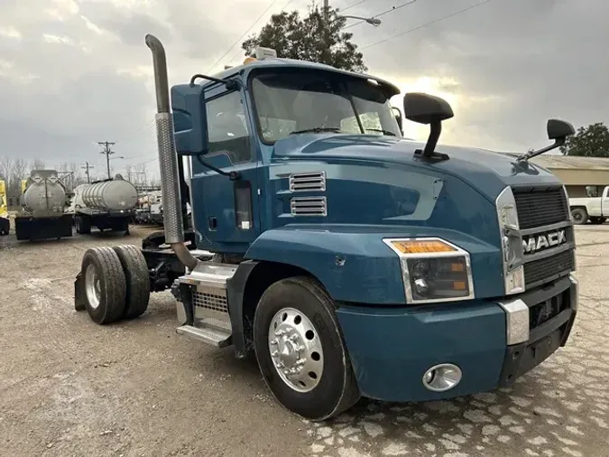 2019 MACK ANTHEM 42Teadd27eae3c764f4ddbf03793073628b