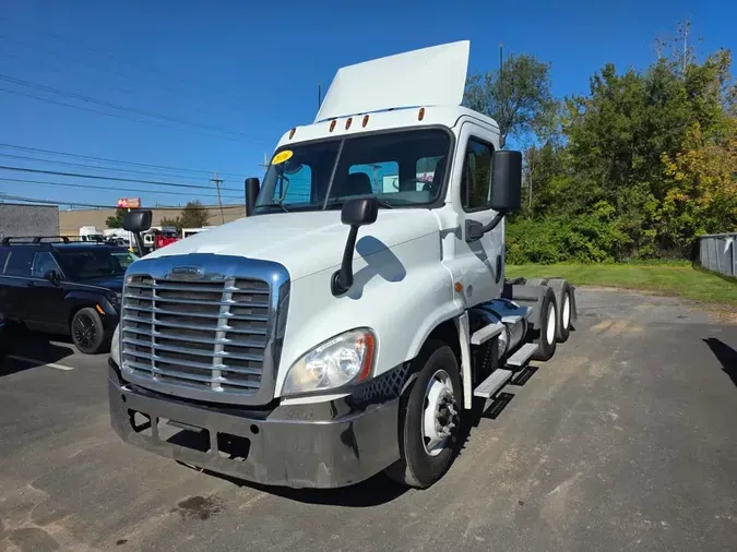2016 FREIGHTLINER/MERCEDES CASCADIA 125eae05401b9f6cffd896ab1b114e7c5b7