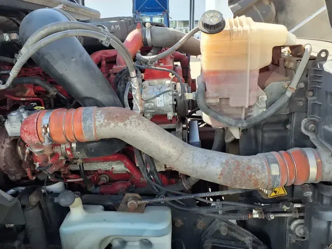 2019 NAVISTAR INTERNATIONAL LT625 SLPR CAB