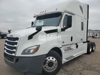 2019 FREIGHTLINER Cascadia 126