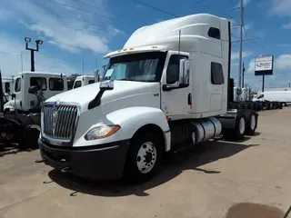 2019 NAVISTAR INTERNATIONAL LT625 SLPR CAB