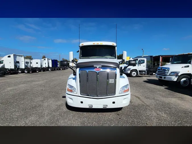 2022 Peterbilt 579