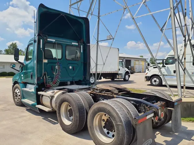 2019 FREIGHTLINER NEW CASCADIA PX12664