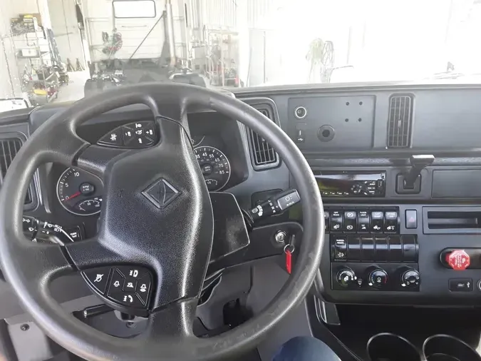 2019 NAVISTAR INTERNATIONAL LT625 DAYCAB T/A