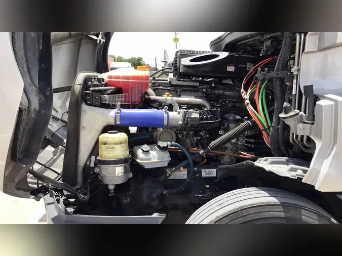2021 Freightliner Cascadia 126