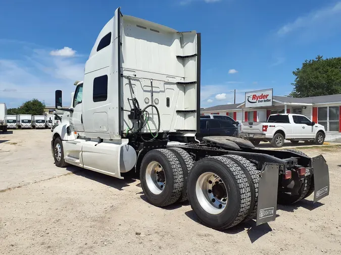 2020 NAVISTAR INTERNATIONAL LT625 SLPR CAB