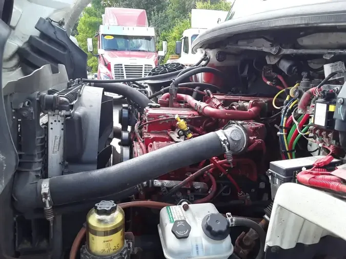 2020 FREIGHTLINER M2 106