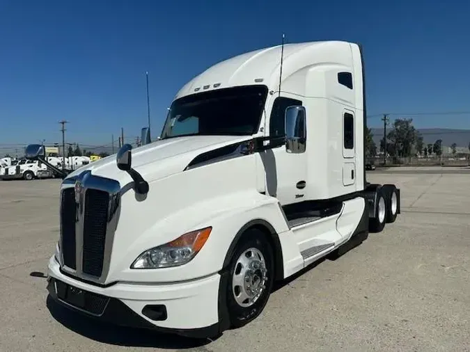 2023 Kenworth T680
