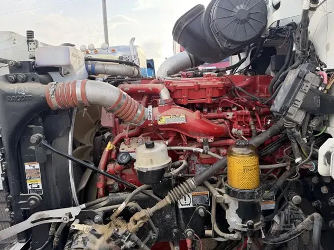 2014 PETERBILT 384