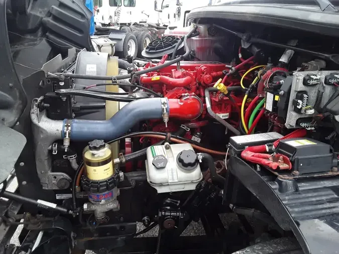 2019 FREIGHTLINER M2 106
