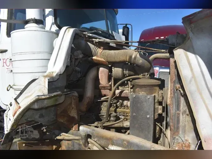 1975 MACK DM685S