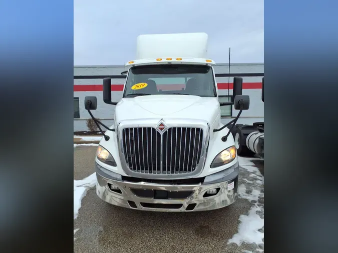 2019 NAVISTAR INTERNATIONAL RH613 DAYCAB S/Aeb076f04fa894777364ebcf953ddd4e0
