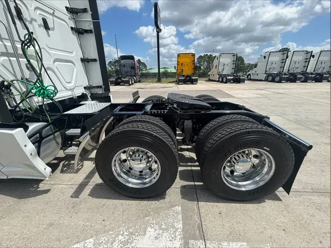 2022 Freightliner CA126SLPeb08955a080402a994e9a1014781f2cf