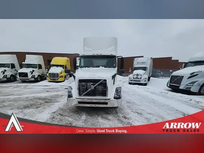 2018 VOLVO VNL300