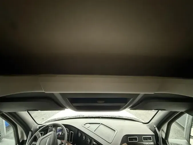 2018 FREIGHTLINER CASCADEVO1eb0bd75fc2999e6b98376fde40ec8397