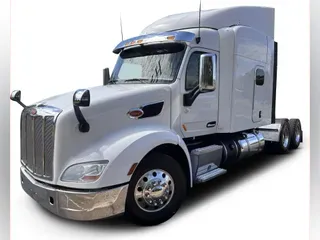 2020 Peterbilt 579