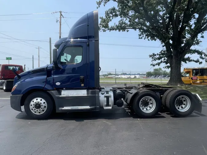 2022 Freightliner Cascadiaeb10abd553df88b047a44a38be46af25