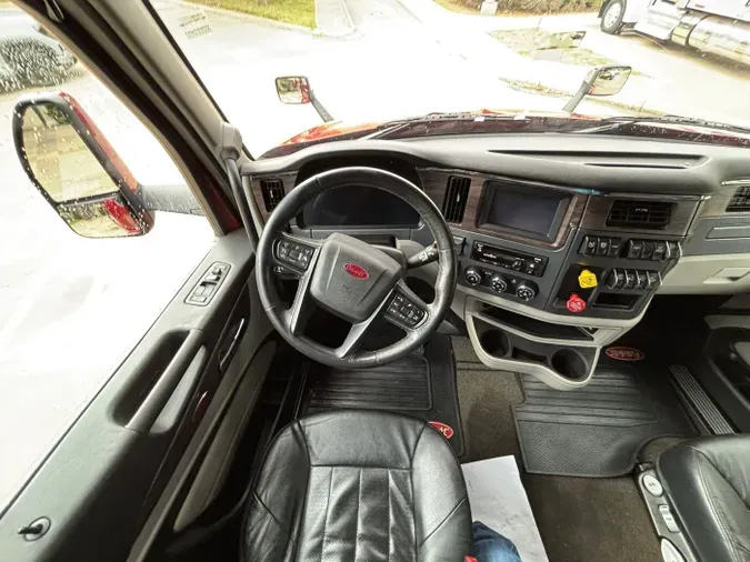 2023 Peterbilt 579