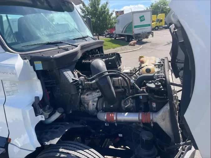 2021 Freightliner Cascadiaeb14bff7c048c8f8bed624b9093f15ec