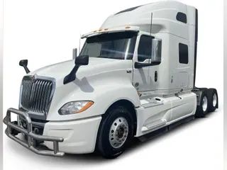 2023 International LT625