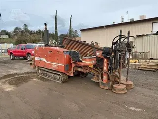 2000 DITCH WITCH JT2720
