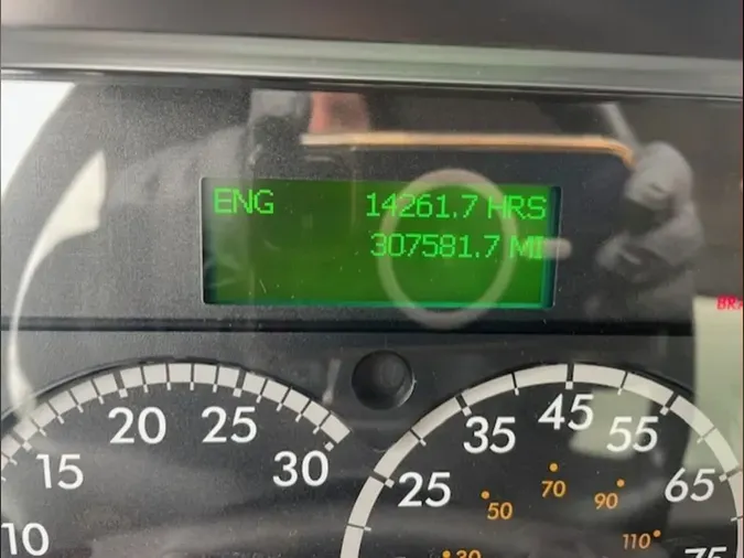 2019 FREIGHTLINER/MERCEDES M2 106