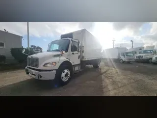 2017 FREIGHTLINER/MERCEDES M2 106