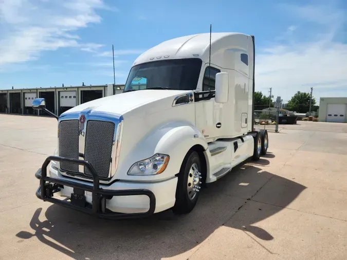 2022 Kenworth T680