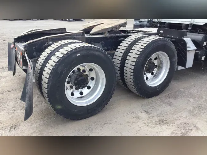 2020 Freightliner Cascadia 126eb1b4c0e7114564e0a66e864761dbabe