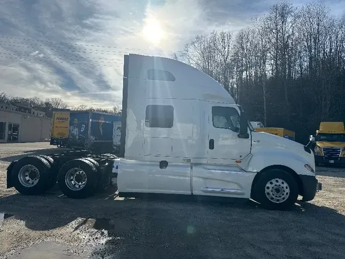 2018 International LT625