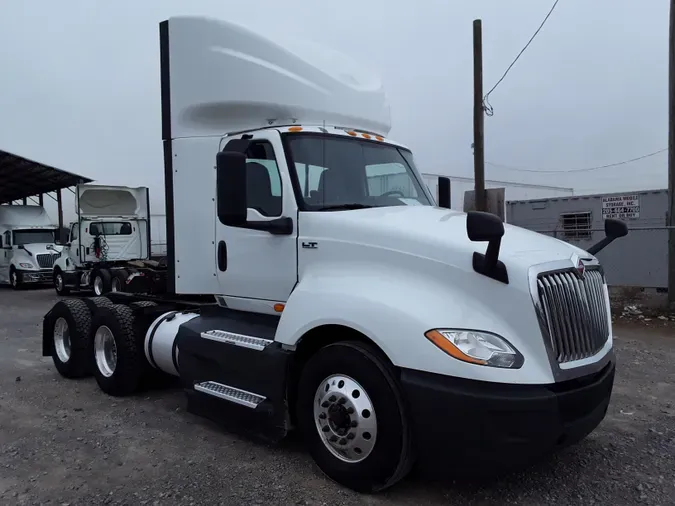 2018 NAVISTAR INTERNATIONAL LT625 DAYCAB T/A