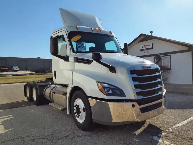 2019 FREIGHTLINER/MERCEDES NEW CASCADIA PX12664eb1d29783fbddca556630351e48a4125