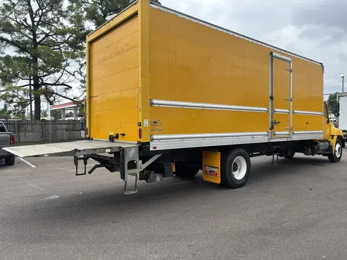 2019 Hino 268