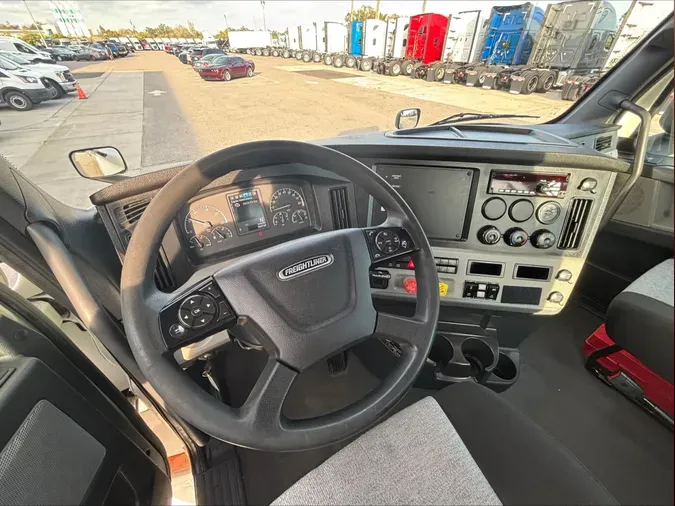 2020 FREIGHTLINER CASCADIA 126
