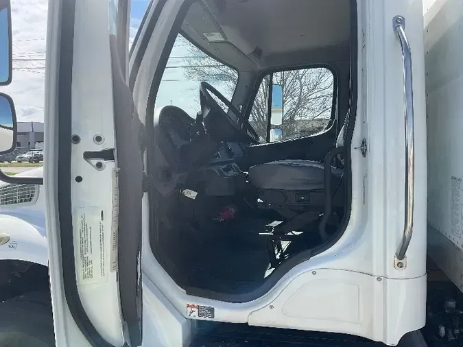 2018 Freightliner M2