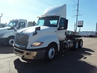 2019 NAVISTAR INTERNATIONAL LT625 DAYCAB T/A