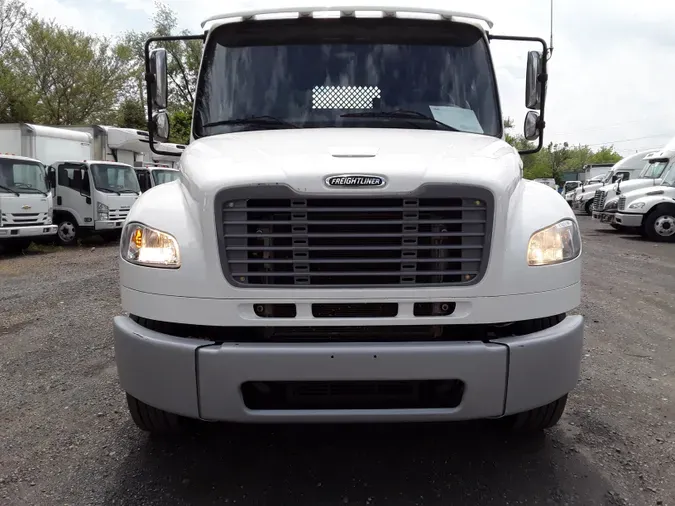 2017 FREIGHTLINER/MERCEDES M2 106