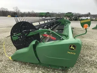 2019 John Deere 745FD