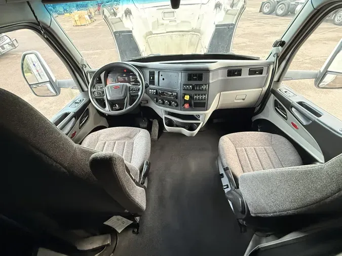 2024 Peterbilt 579