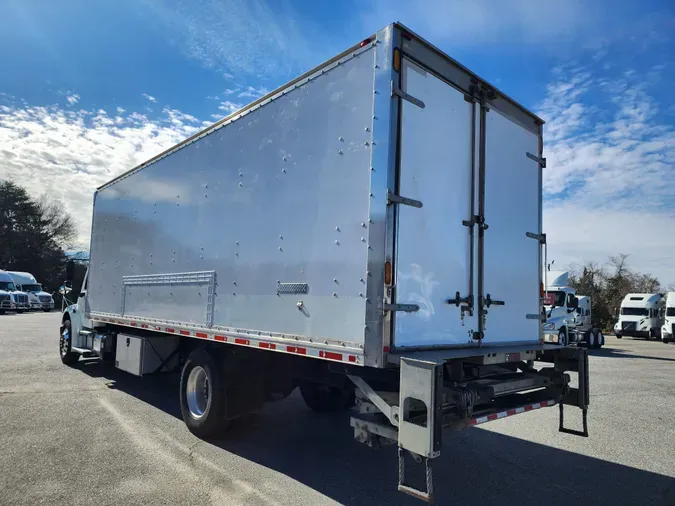 2018 FREIGHTLINER/MERCEDES M2 106