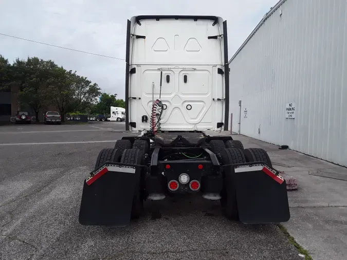 2019 FREIGHTLINER/MERCEDES CASCADIA 125