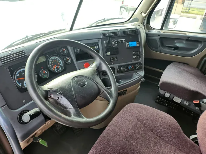 2017 FREIGHTLINER/MERCEDES CASCADIA 125