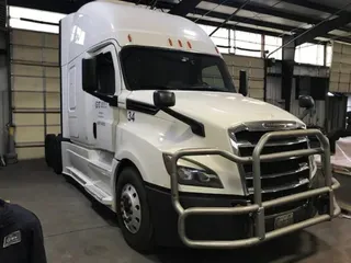 2018 Freightliner Cascadia 126