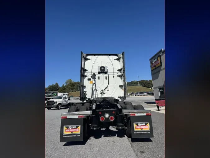 2020 Freightliner Cascadia