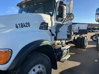 2003 MACK GRANITE CV713