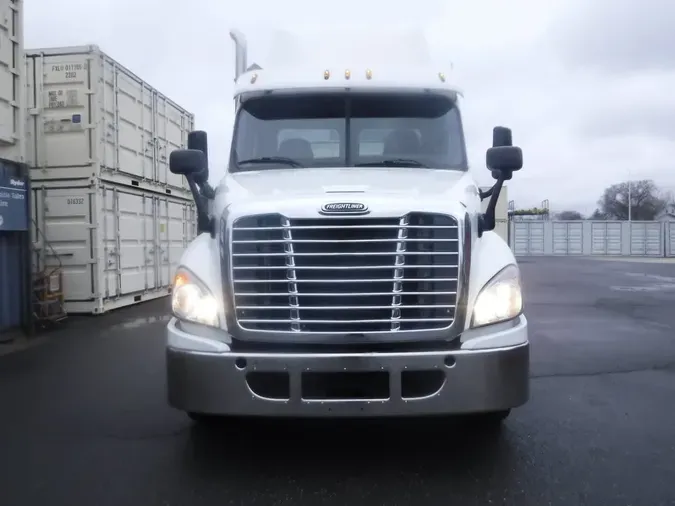 2018 FREIGHTLINER/MERCEDES CASCADIA 125