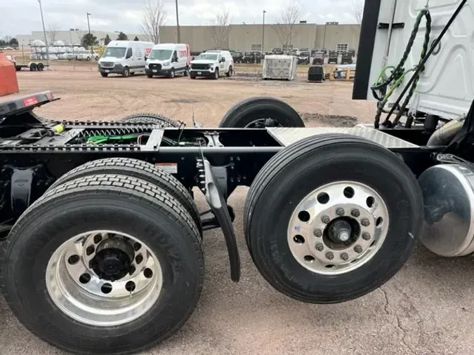 2025 Freightliner New Cascadia