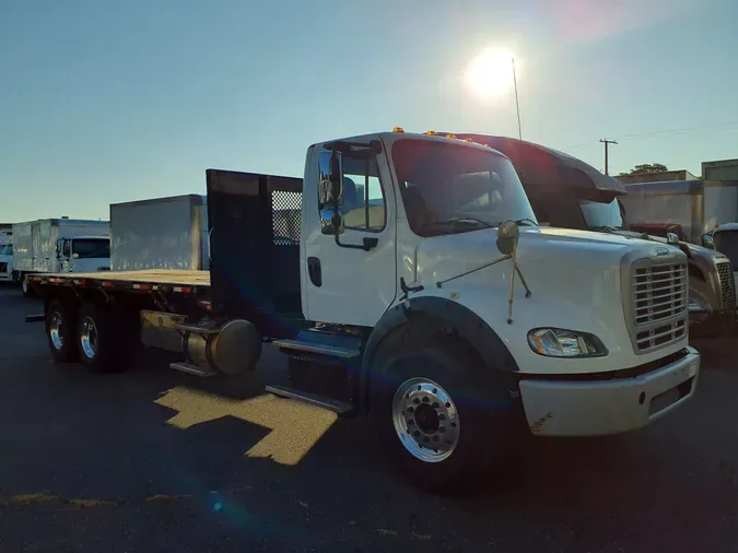 2015 FREIGHTLINER/MERCEDES M2 112